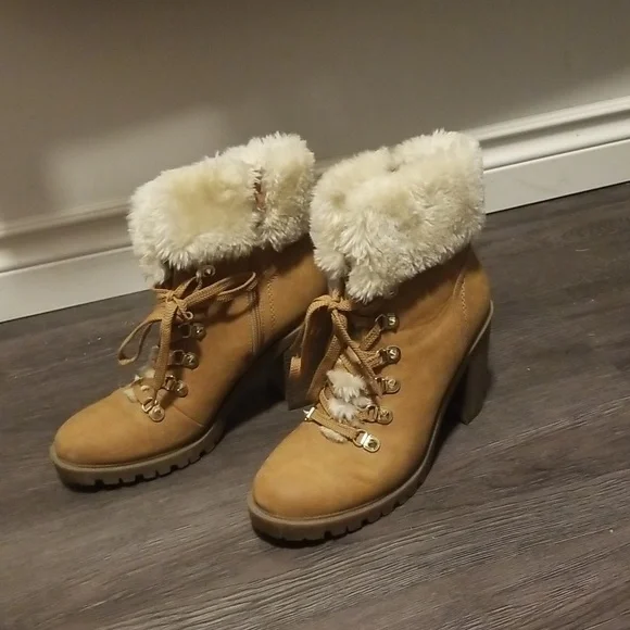 GUESS BOOTS - Picture 1 of 4